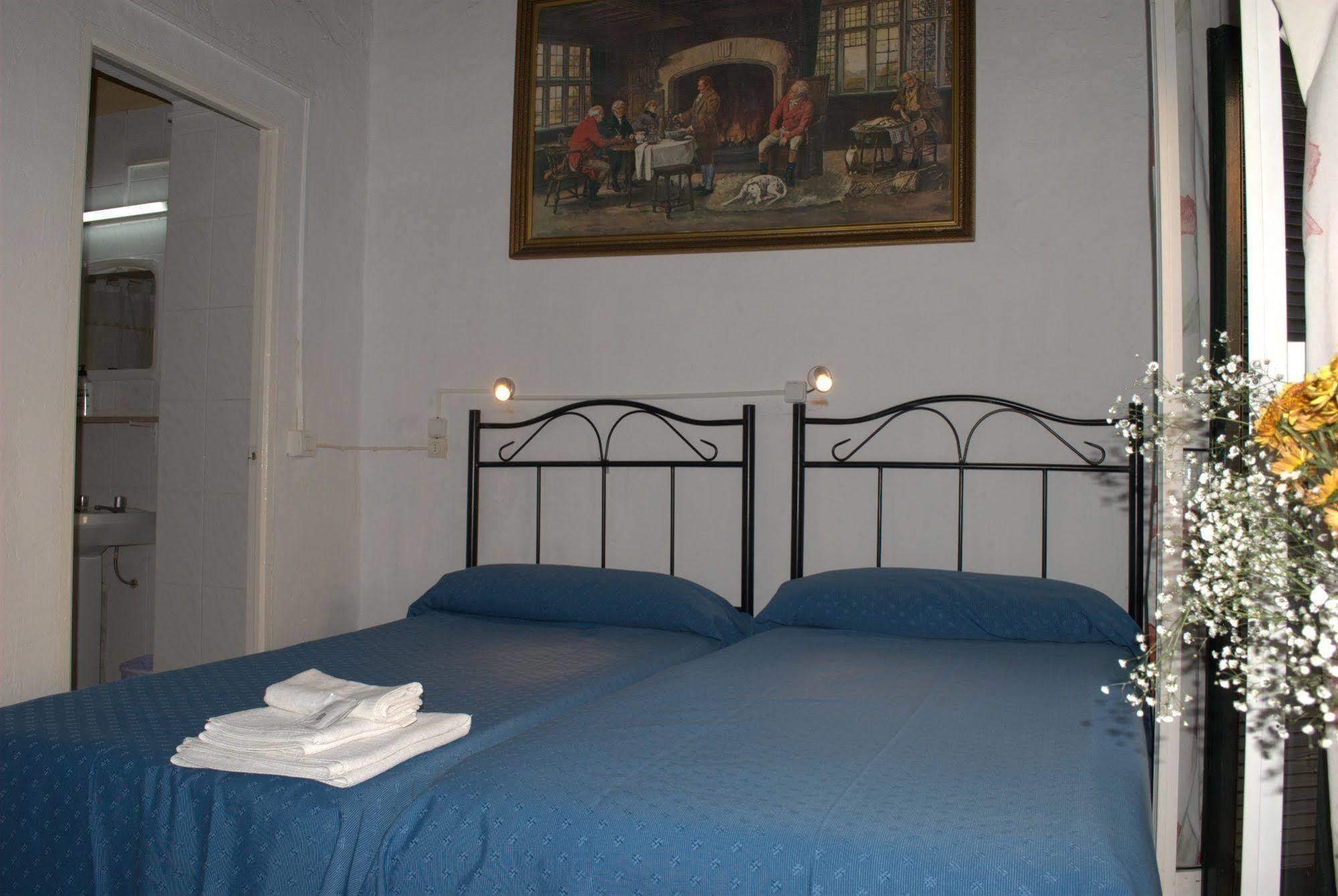 Pension Santa Maria La Blanca Севиля Екстериор снимка